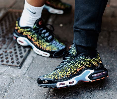 Nike TN Air Max Plus. Nike CH